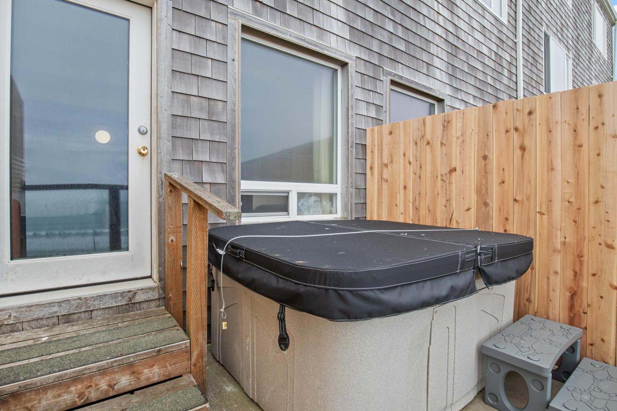 Seagull Beachfront Inn Lincoln City Exterior photo