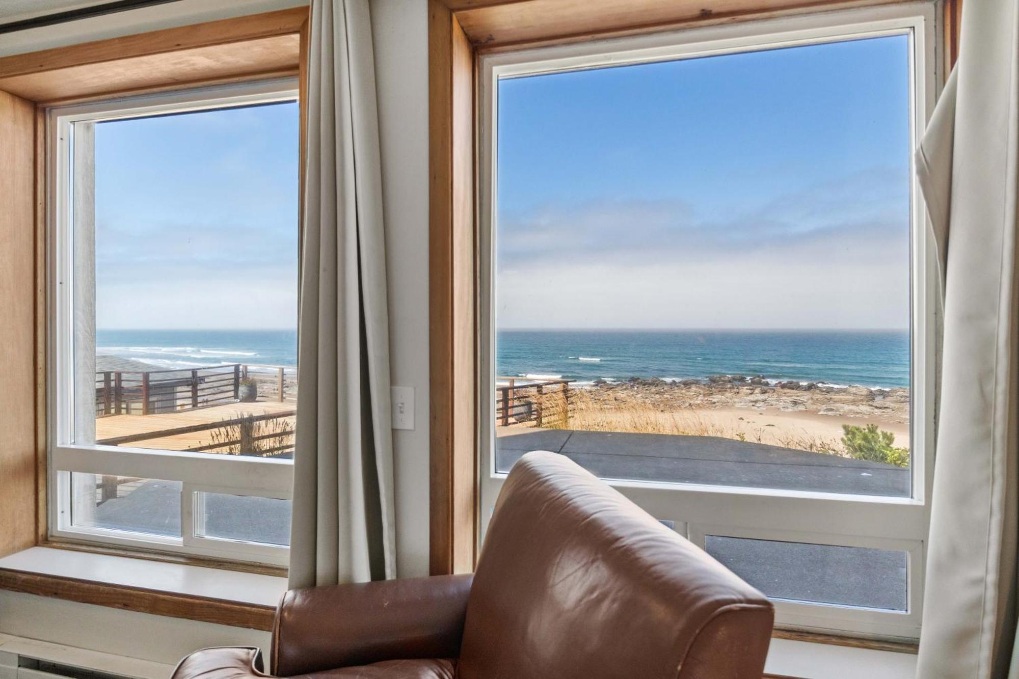 Seagull Beachfront Inn Lincoln City Exterior photo